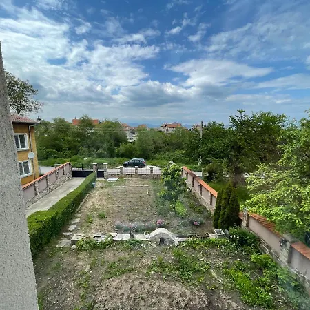 еделвайс Edelvais Feriehus Kostenets