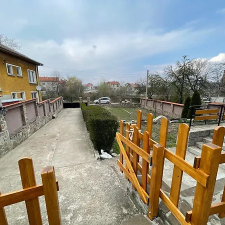 еделвайс Edelvais Feriehus Kostenets